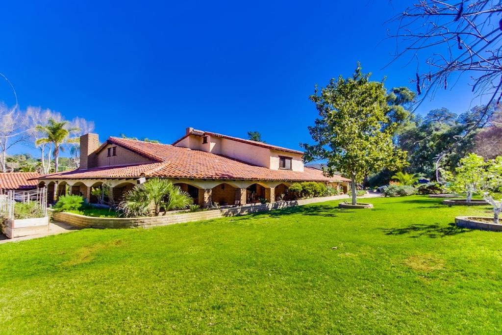 Vineyard Hacienda Hotel Spring Valley  Exterior foto