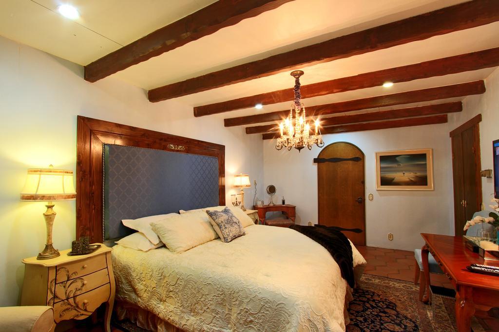 Vineyard Hacienda Hotel Spring Valley  Exterior foto