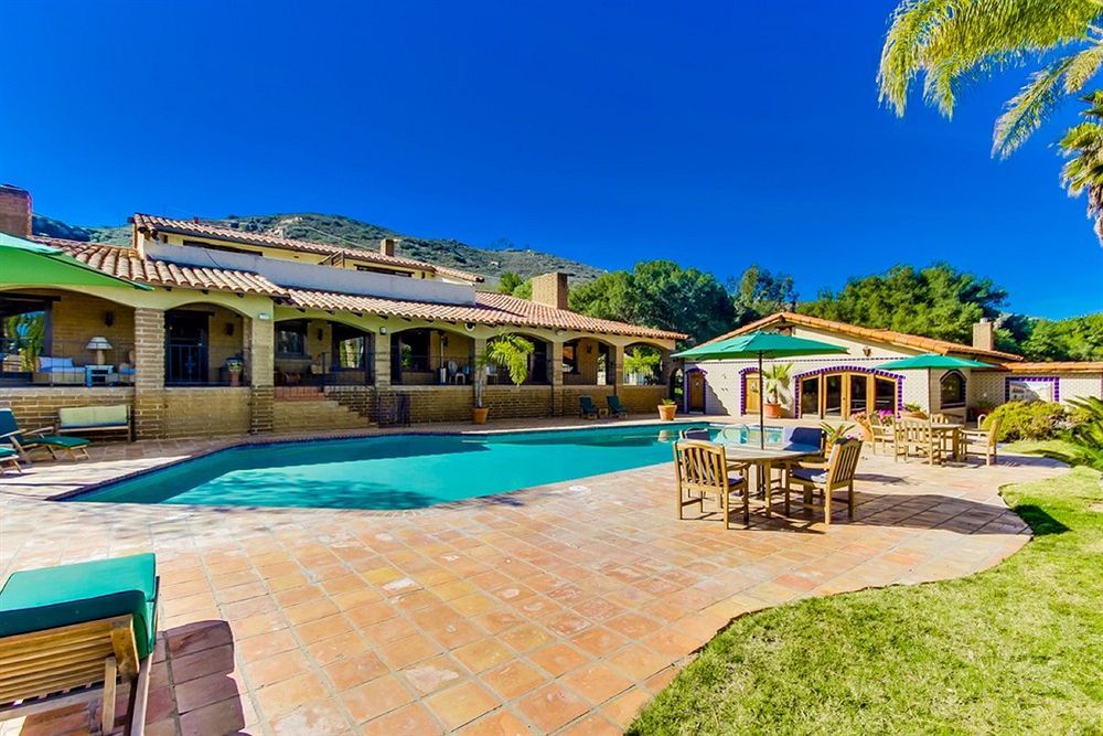 Vineyard Hacienda Hotel Spring Valley  Exterior foto